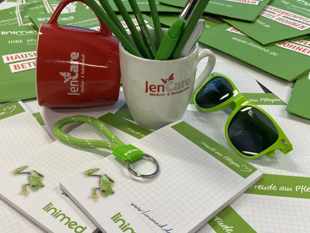 Verschiedene Werbemittel der Linimed Gruppe